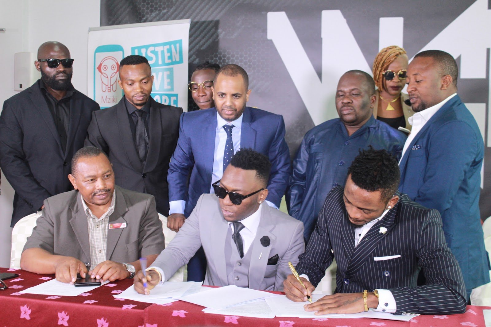 Meneja wa Diamond: Wasanii wanaibiwa kazi zao, wananyonywa bila kujua