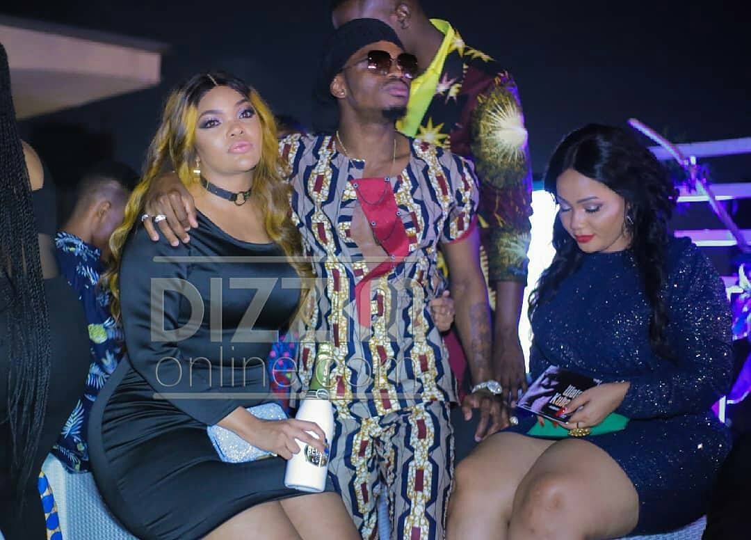 Diamond na Wema Wabambwa Ndani ya Mahaba Mazito hadharani (picha na video)