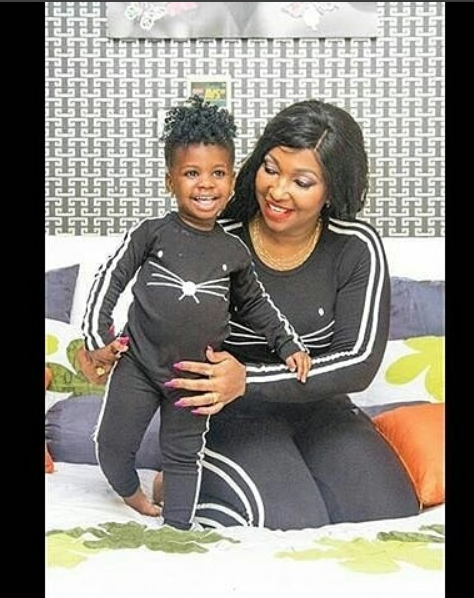 Aunty  Aelezea Sababu ya Kumuweka Cookie katika Filamu Yake.