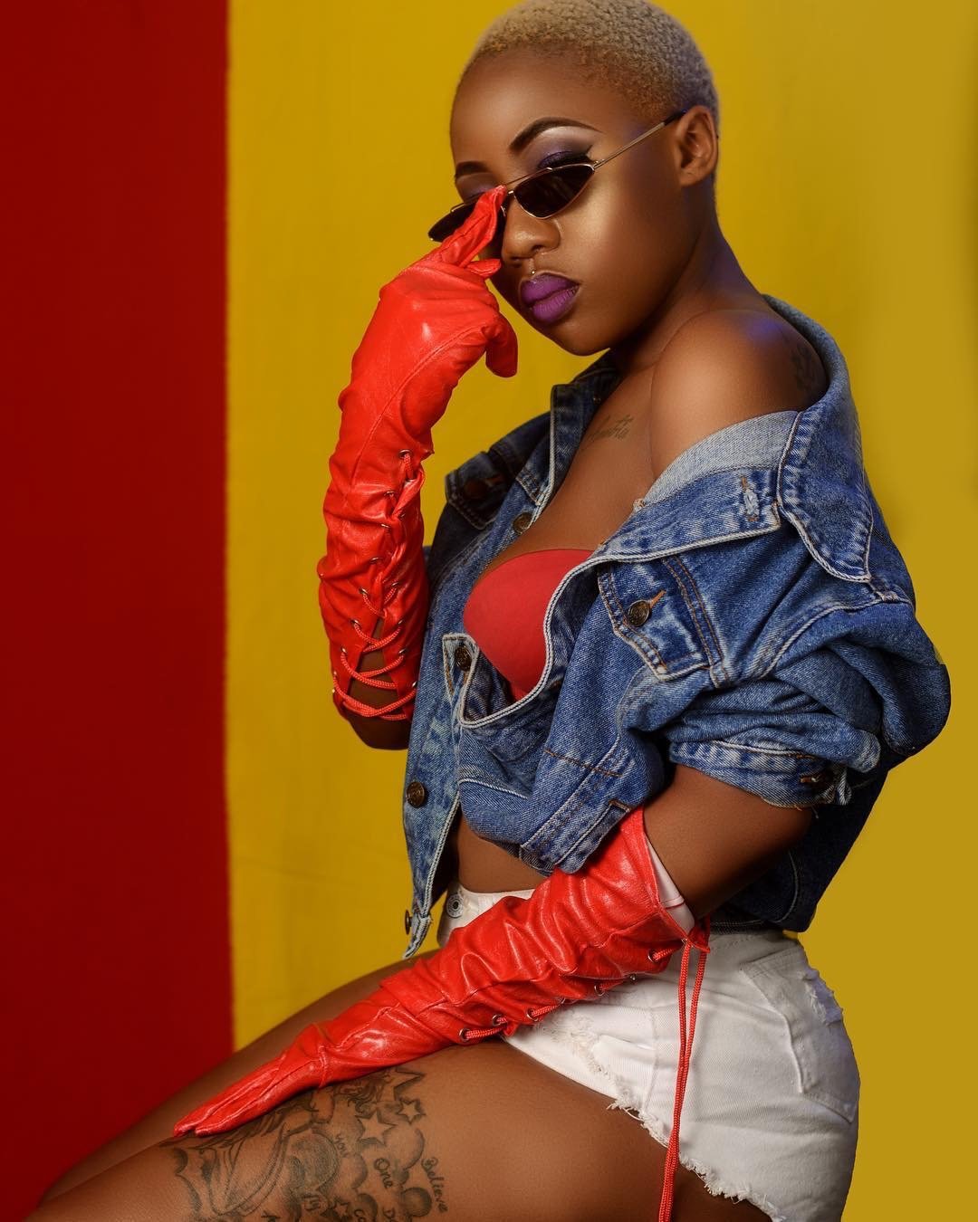 Amber Lulu- Ma-video Queen Wa Kibongo Hawana Hela Wanajua Kudanga Tu
