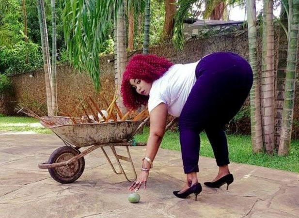 Snura- Msambwanda Wangu ni Originali