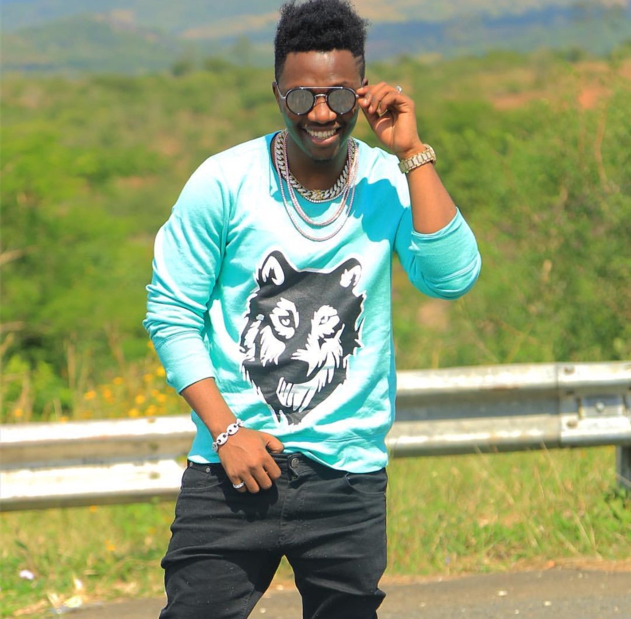 Rayvanny Asitisha Ushindani Wa Kimavazi na Wasanii Wenzake