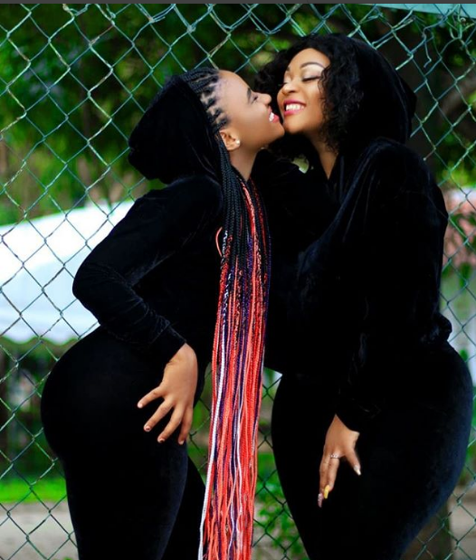 Mashabiki Wamtolea Povu Kajala Kuhusu Umri wa Binti Yake.