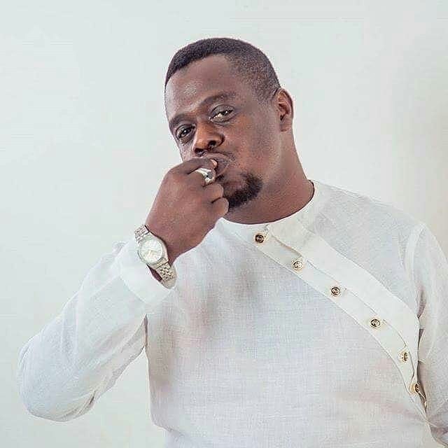 Mzee Yusuph Aombea Dua Muziki wa Taarabu Uanguke.