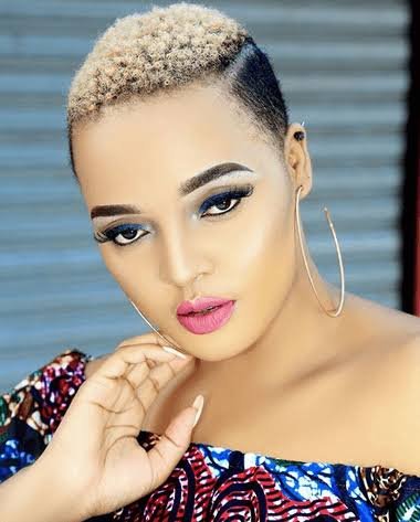 Wolper Ajitapa Kuwekewa Ulinzi Mzito na Mpenzi Wake