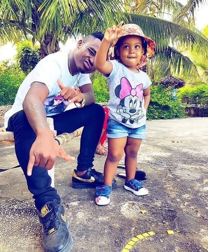 Aslay Achora Tattoo Ya Sura Ya Binti Yake