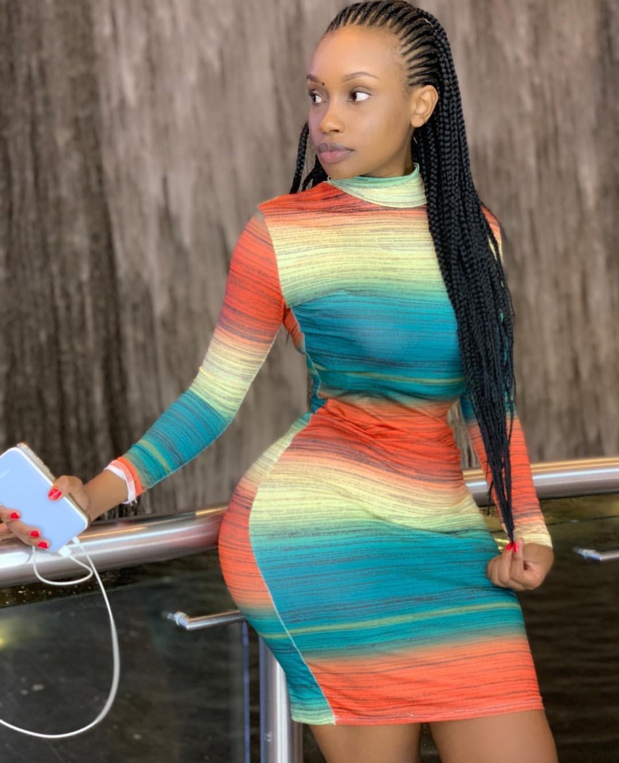 Uzuri Unaendana na Kufanya Kazi Kwa Bidii-Poshy Queen