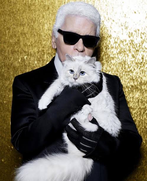 Karl Lagerfield Afariki na Kumuachia Paka Wake Utajiri Wa Bilioni 456