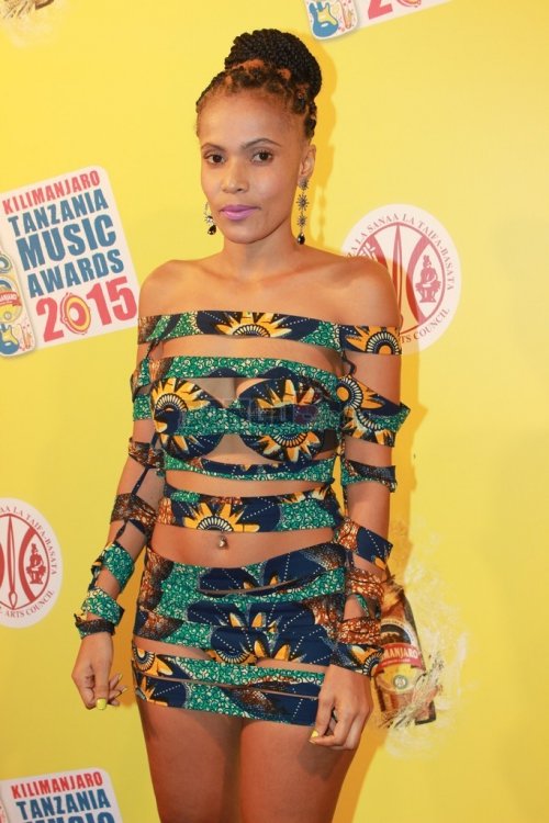 Faiza Asifiwa Kapendeza Baada Ya Kuacha Kuvaa Nusu Utupu