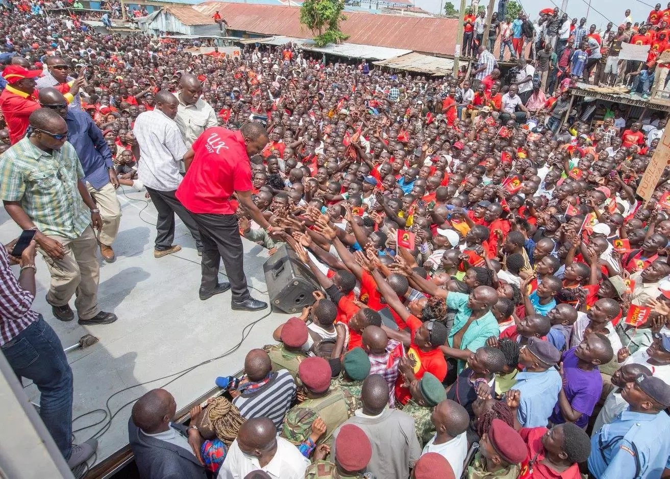 This is why DP William Ruto was heckled in Kisumu while President Uhuru received warm reception