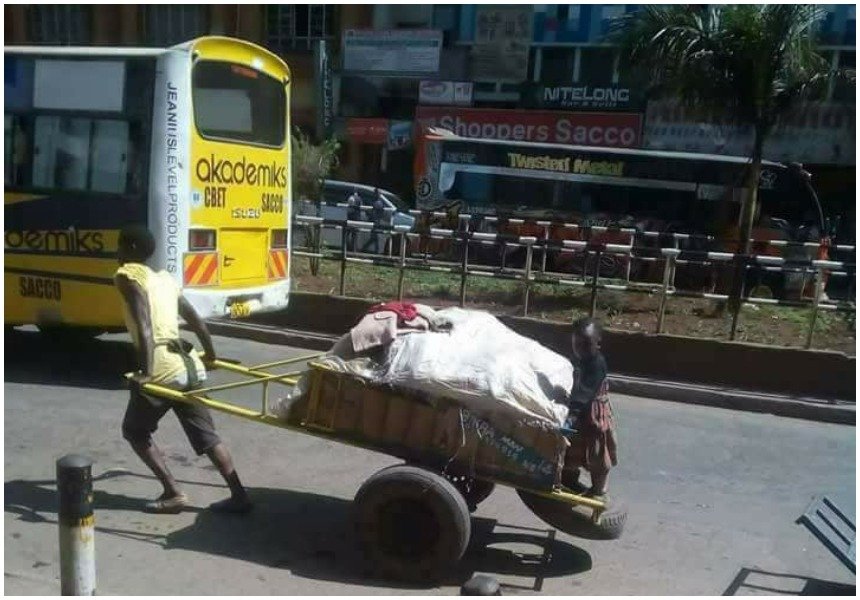 Bye bye poverty! Widow seen pulling handcart with her daughter clinging to it receives financial help from donors