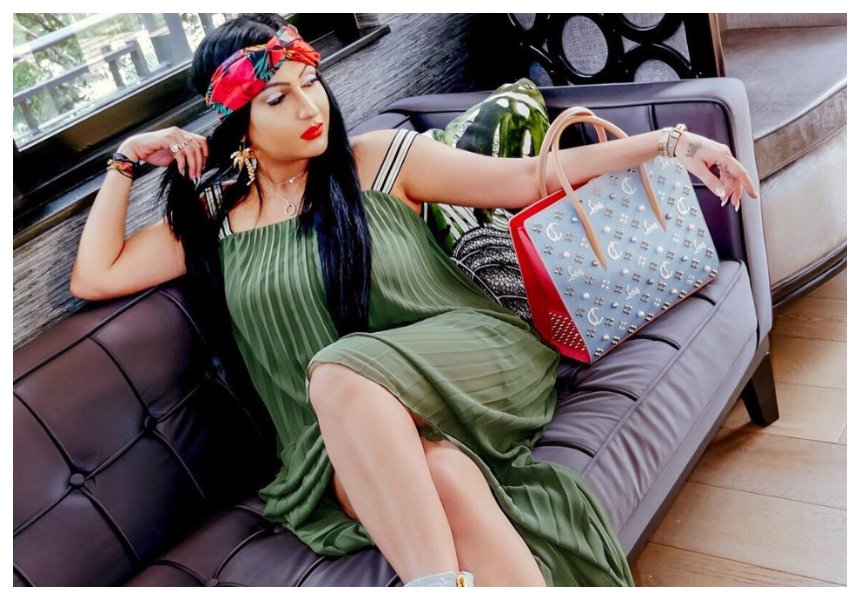 Meet Kenya’s first luxury vlogging queen who owns the most expensive handbag on Kenyan soil – 1.6 million (Photos)
