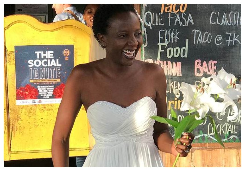 University student Lulu Jemimah marries herself to ward off nagging family pestering her to get married (Photos)