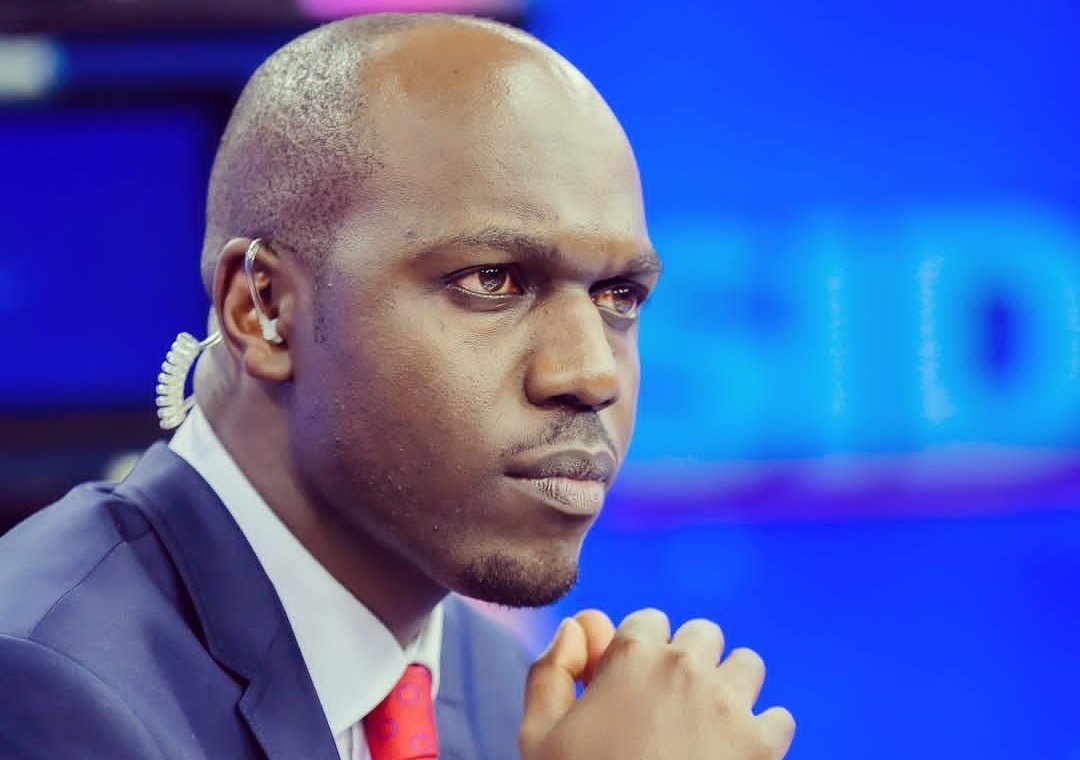 Larry Madowo Criticizes Use Of Faded Podium During President Macron’s Visit