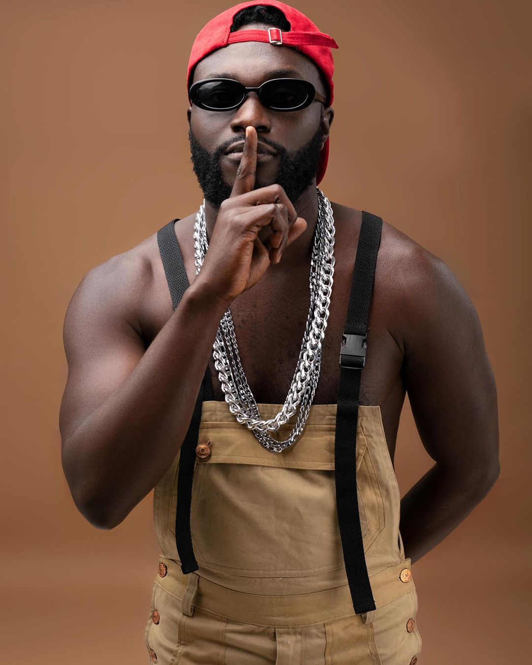 Naiboi of Digi Digi;Takes the crown of Music Kingdom