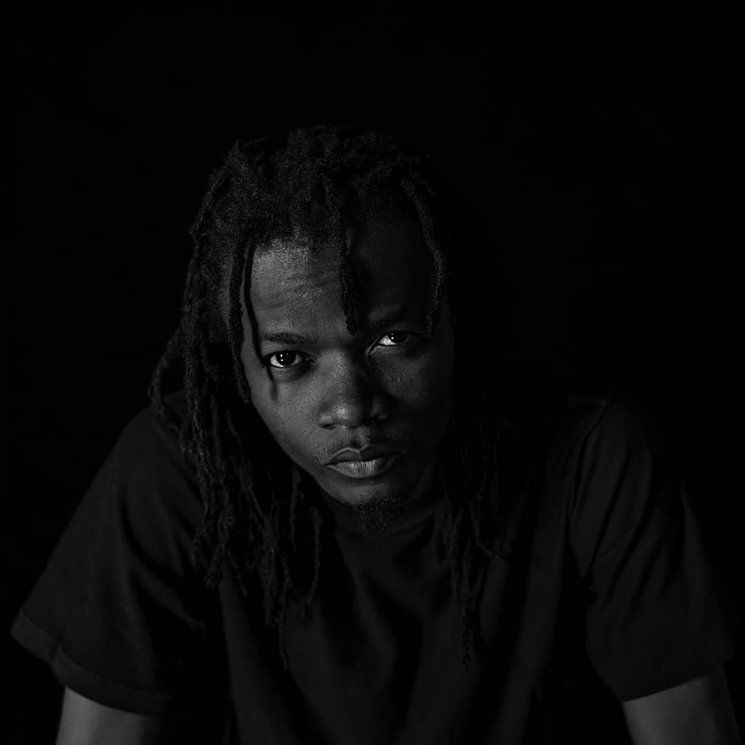 Rapper Juliani releases book