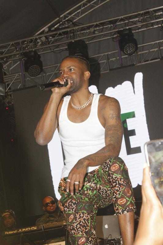 How it all went down! Konshens’ raunchy performance that left jaws dropped [videos]