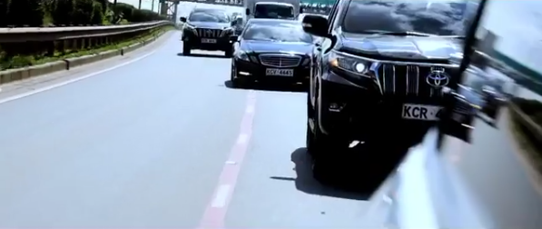 Like a Boss! Size 8 and her newborn graced with a grand homecoming of a fleet of fuel guzzlers [watch]
