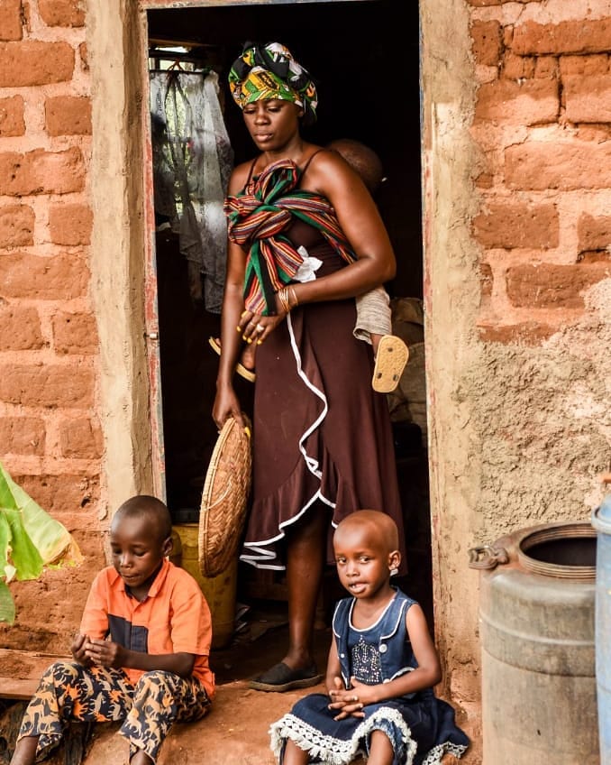 “Some landlord are worse than COVID-19!” Akothee speaks after mother of 7 is forced to sleep out in the cold