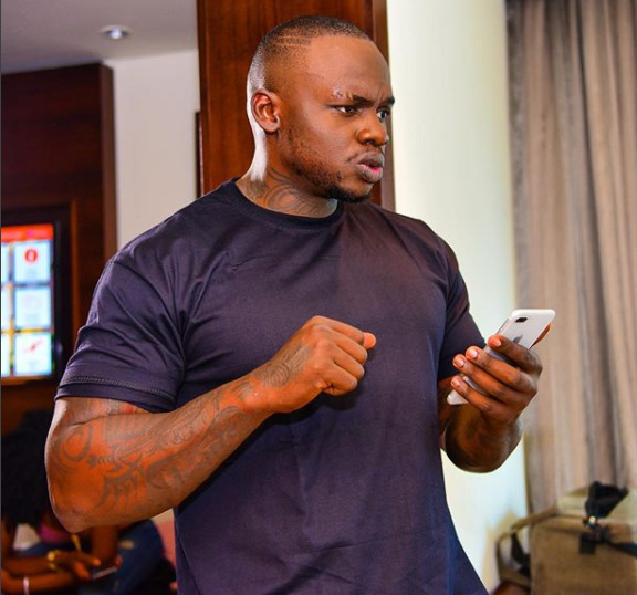 Khaligraph Jones blasts pseudo account promising his fans thousands