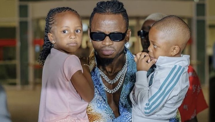 Proof that Diamond Platnumz cropped out son, Nillan out of his photo with Princes Tiffah (Photo)