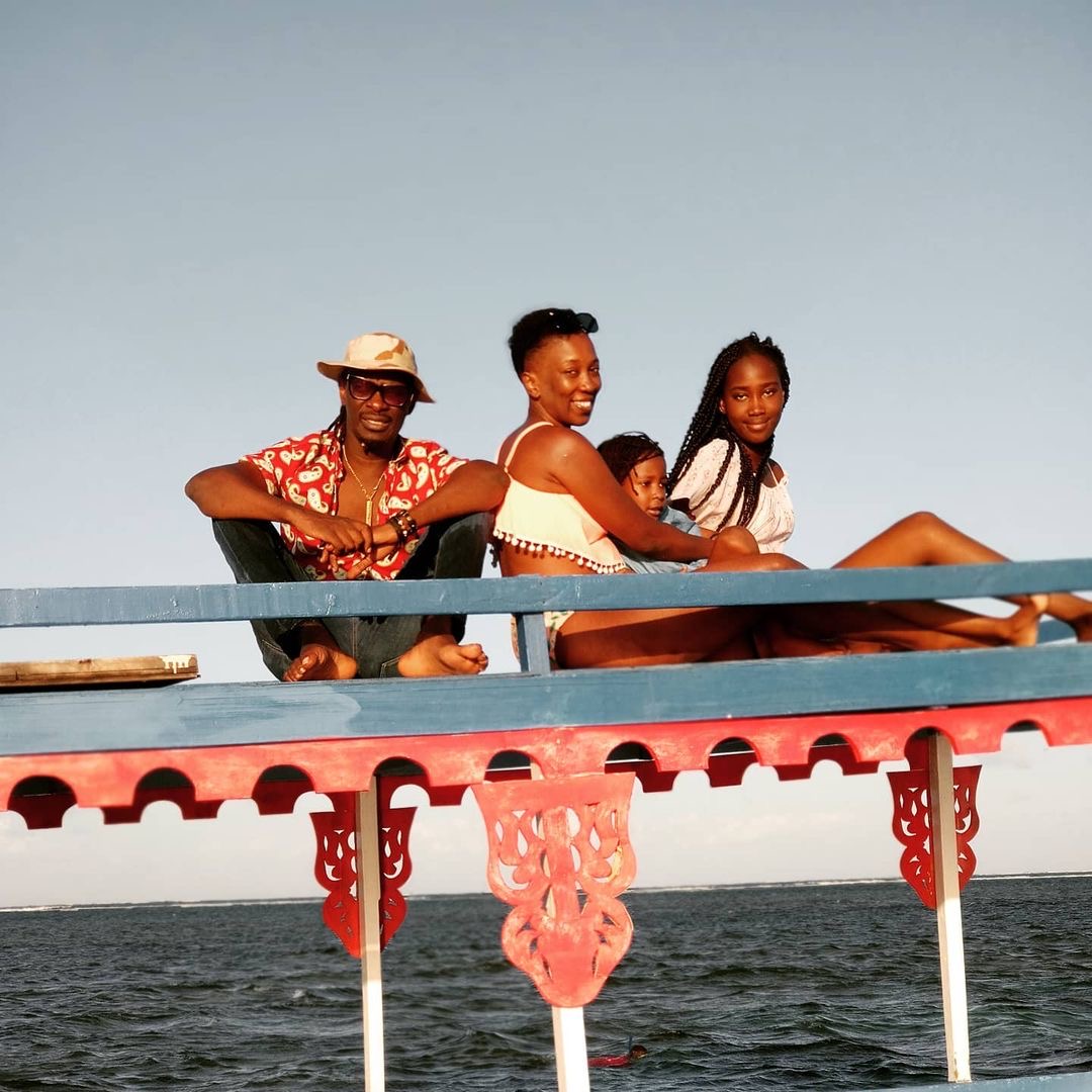 Nameless, his daughters and the question of legacy