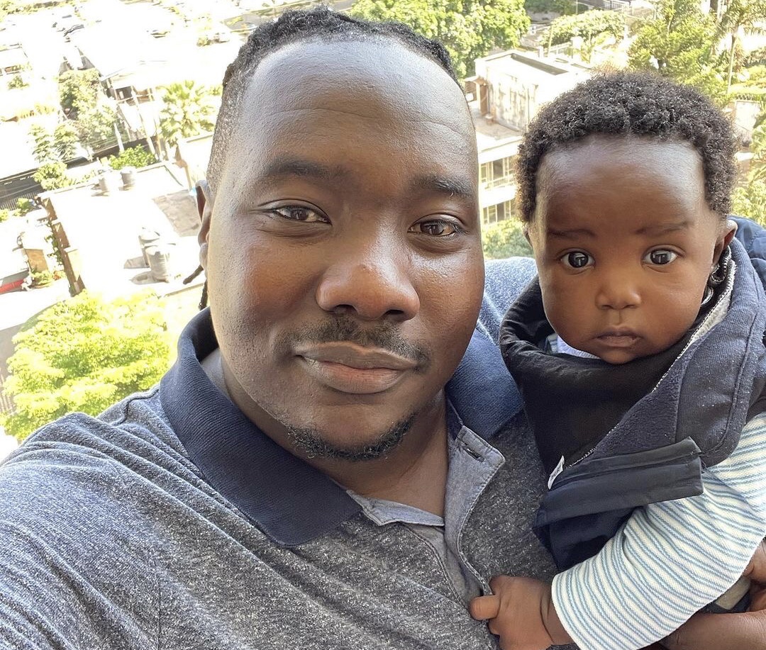 Adorable: Willis Raburu’s father meets his look alike grandson for the first time (Photos)