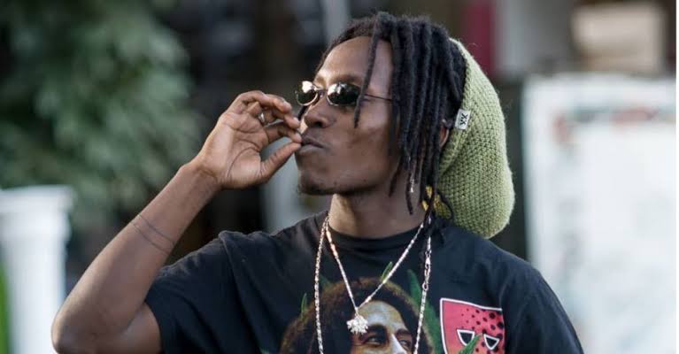 Baby mama takes a swipe at Bensoul, mocks him for growing up without a dad