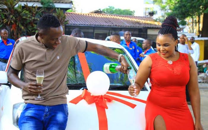Aki shetani wewe: Meet happy Obinna and baby mama before ugly breakup (Photos)