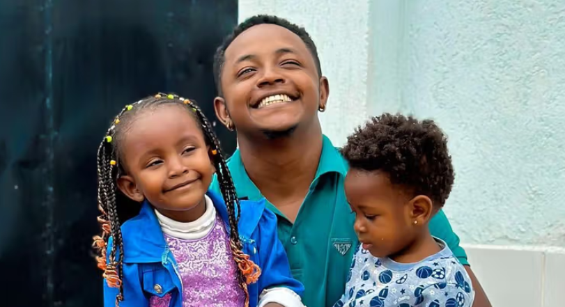Thee Pluto Finally Granted Access To His First Daughter, Shares Lovely Moment With Both His Daughters