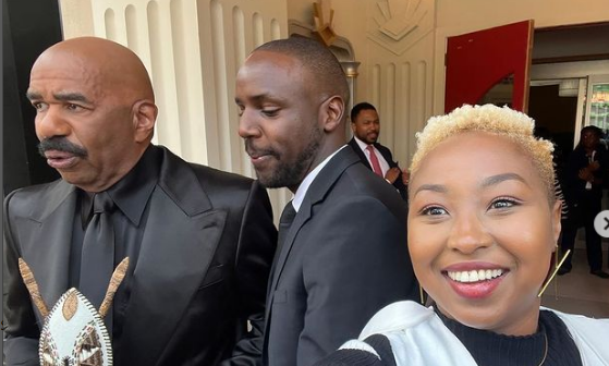 Vivian’s ‘Forced’ Selfie Photo With Steve Harvey Puts Her Under Heavy Criticism