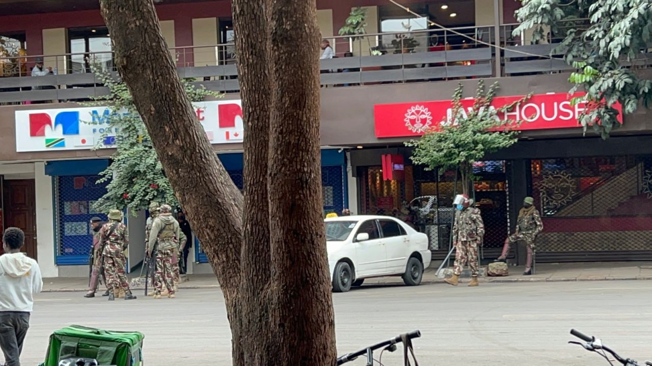 #NaneNane spot-check: Police lob teargas and do the usual rubbish