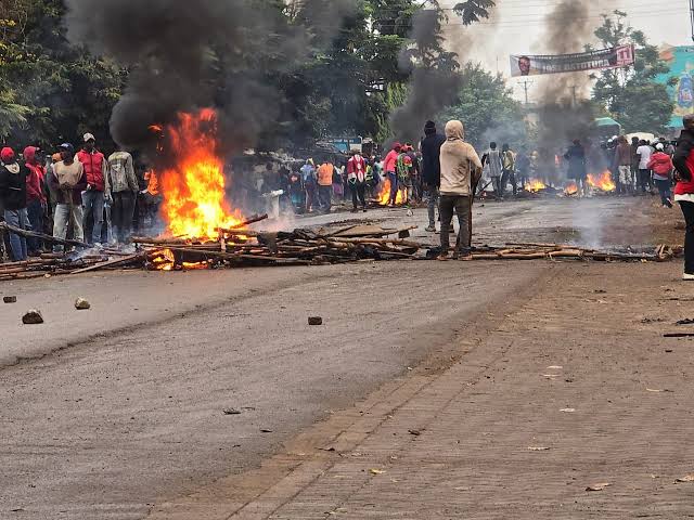 Matatu Operators Withdraw Fleets As Angry Demonstrators Block Key Transport Routes