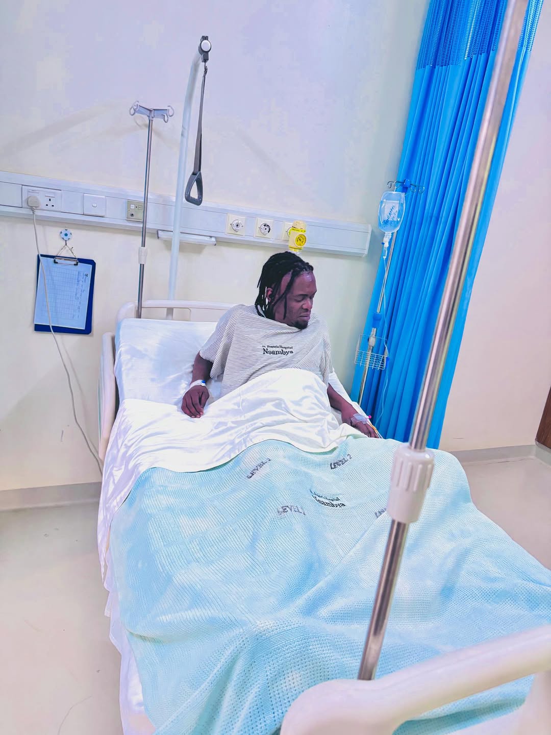 Weasel Manizo Thanks Fans for Support After Accident, Prepares for Surgery