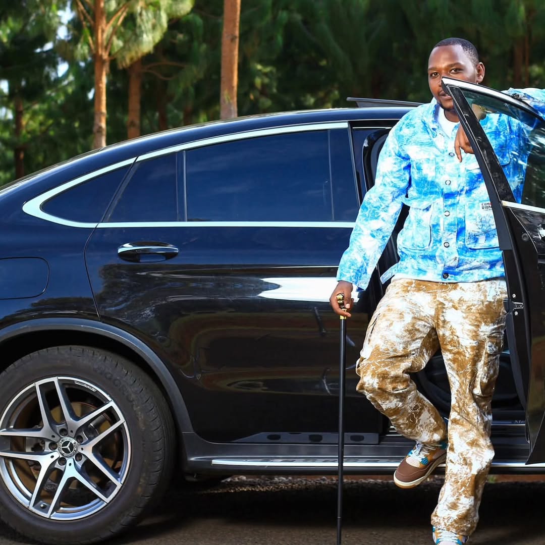 FX Trader King David FX shows off 1 million shilling party bill