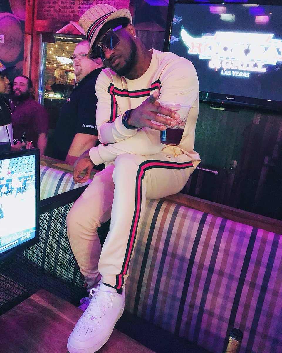 Peter Okoye from P-Square pays Tribute to Mowzey Radio During Performance in USA