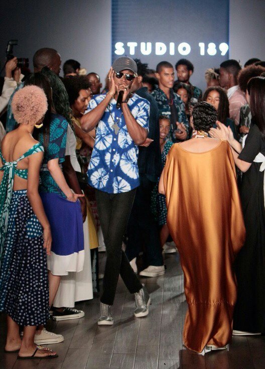 E.L Thrills Fans At New York Fashion Week