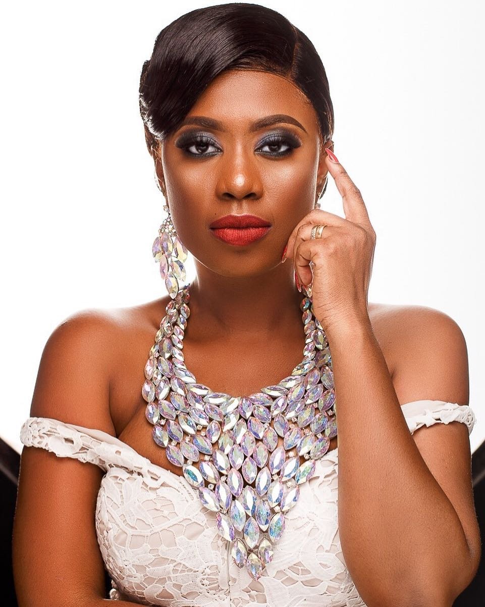 Photos: Five Stunning Make-up Looks Of Selly Galley