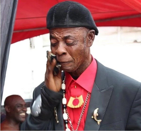 I Haven’t Bleached, I Was Born Fair – Ajos