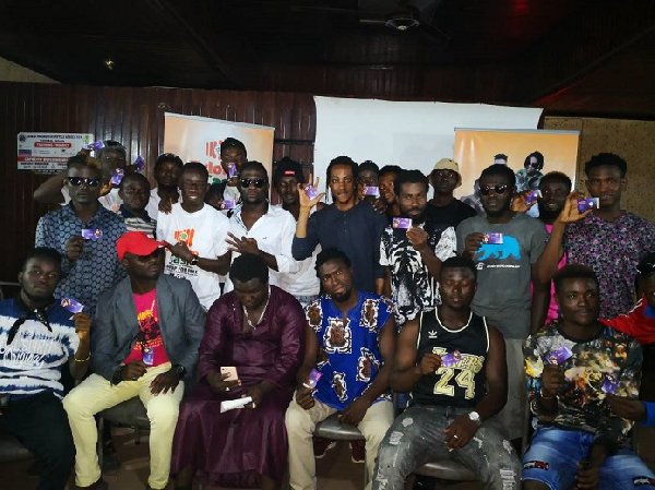 Akoo Nana Gifts 50 Artistes Zylofon Cash Cards