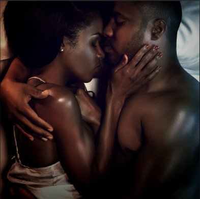 8 Awesome Cuddle Positions Couples Need To Try (PHOTOS)
