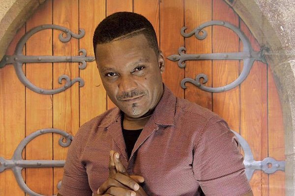 Slim Busterr Drops Official Music Video For Hit Song ‘Vuvuzela’