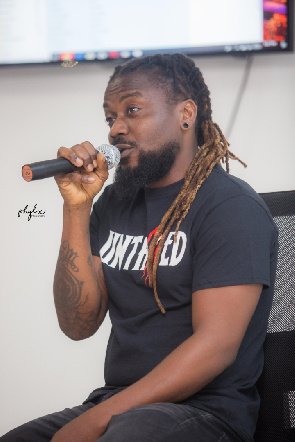 Samini Must Finish What He Started – Kofi Kinaata’s ‘Brother’