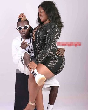 Patapaa Has Promised To Marry Me This Year – Queen Peezy