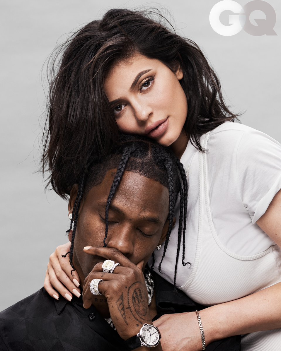 Kylie Jenner gets everyone thinking she is married