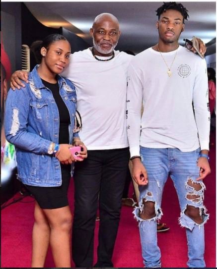 Photo of RMD his children at the FalzExperience