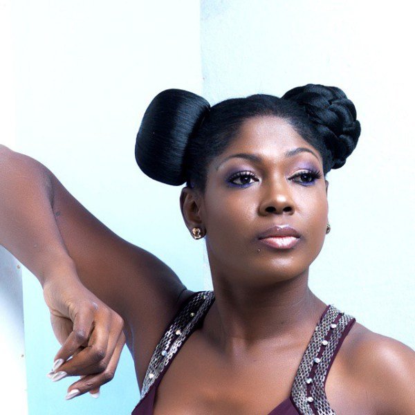 Instagram user calls out Susan Peters over make-up debt