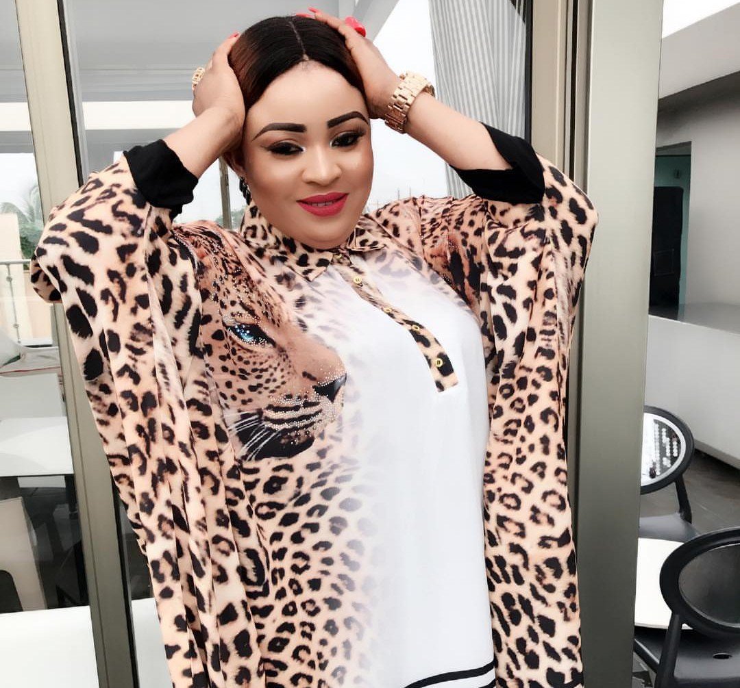 Beautiful Birthday Pictures of Actress, Abimbola Ogunnowo