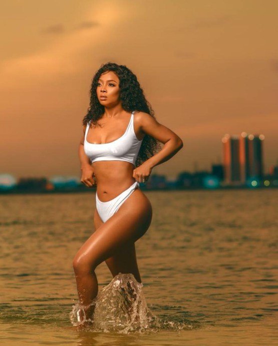 Toke Makinwa Says Everyone has Self Esteem Issues