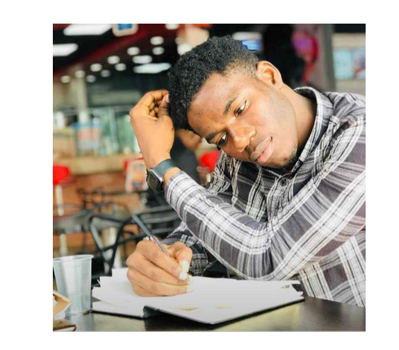 Nigerian Photographer, Arinze Onyisi Calls for ‘Raw Rape’ of Indecently Dressed Women